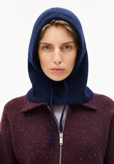 DEAATA| tinted navy by ARMEDANGELS