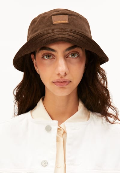 PIÑAYARN® BLEND BUCKET HAT W | dried palm by ARMEDANGELS