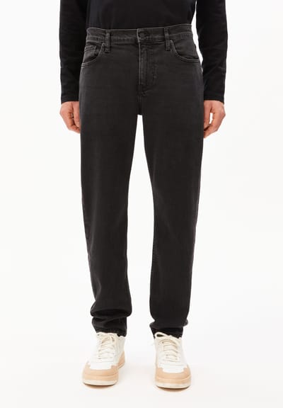 AARJO TARPA TAPERED JEAN | black washed authentic by ARMEDANGELS