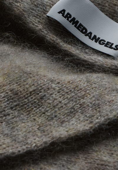 MOHAIR-BLEND SCARF | honey melange by ARMEDANGELS