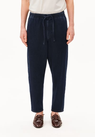 PULL-ON TAPERED JEANS | lolite by ARMEDANGELS