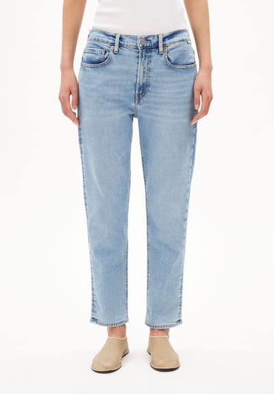 CAYAA TARPA LOW BOYFRIEND JEAN | clear by ARMEDANGELS