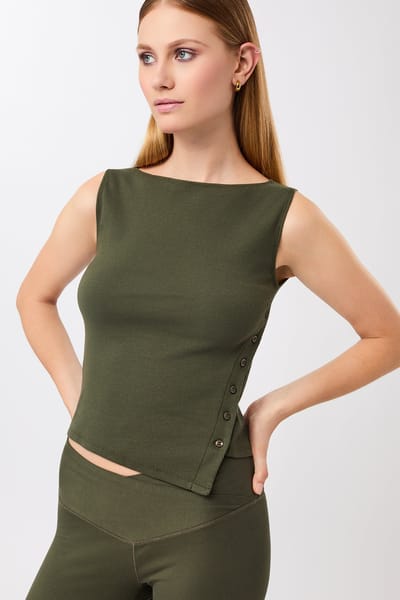 Side Button Top - Leaf, GOTS by Mandala