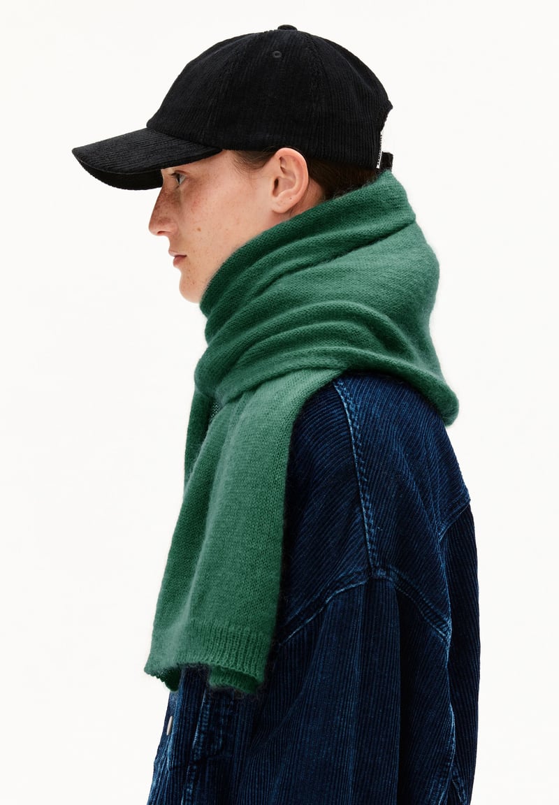 YUKINAA SOLID SCARF | emerald green by ARMEDANGELS, 64% Wool, 36% Mohair