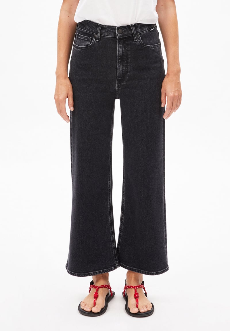 MURLIAA CROPPED WIDE LEG JEAN| ebony black by ARMEDANGELS, 79% Cotton, 17% Lyocell, 3% Polyester, 1% Elastane