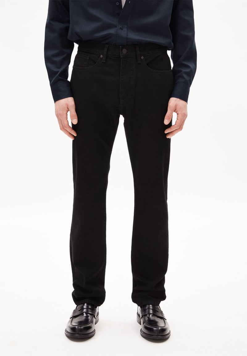 DYLAANO| solid black by ARMEDANGELS, 100% Cotton