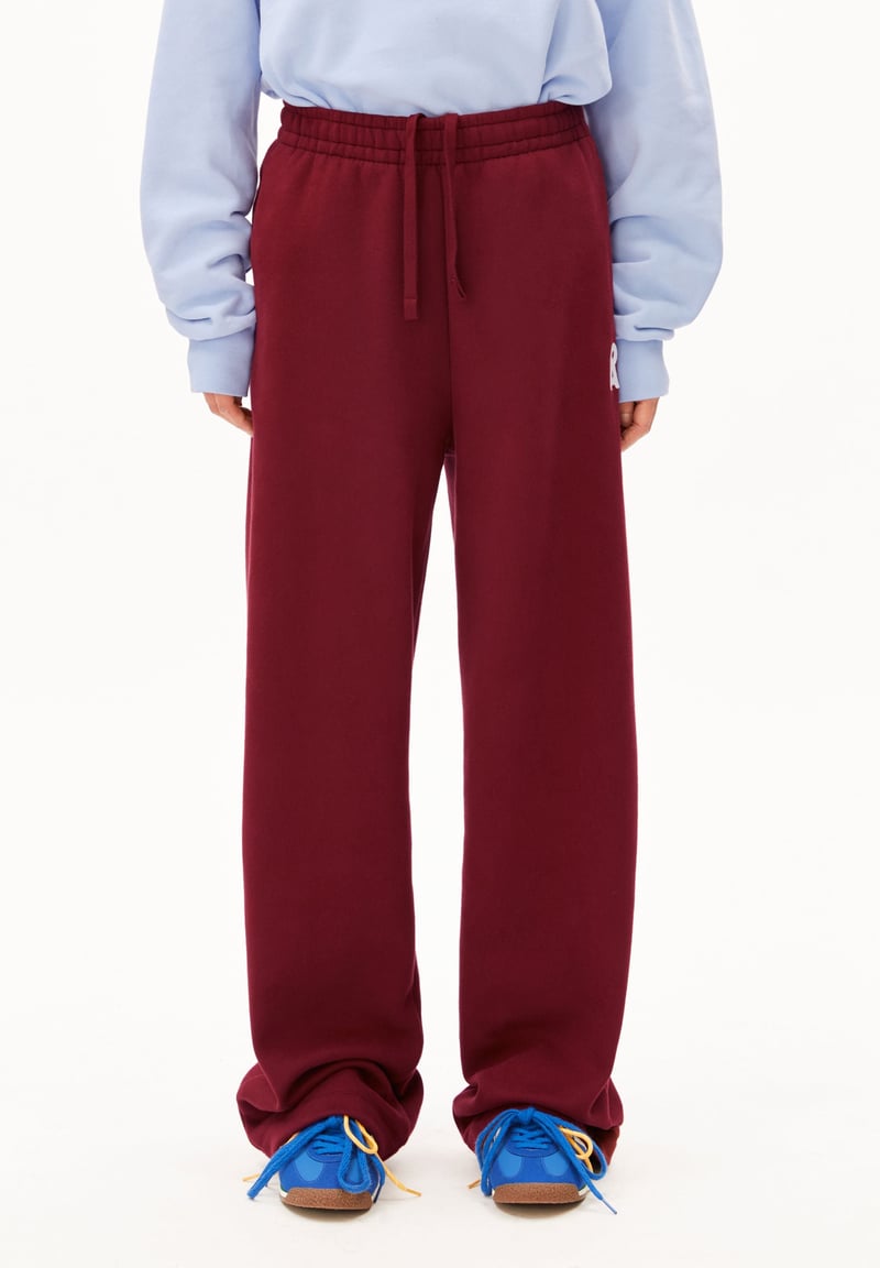 ICONIC Å IVAARA SWEATPANT | velvet red by ARMEDANGELS, 100% Cotton
