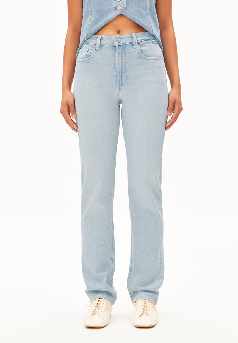 CARENAA MID WAIST STRAIGHT JEAN | glacier by ARMEDANGELS, 98% Cotton, 2% Elastane