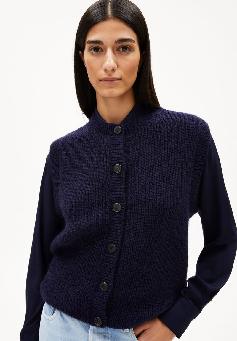 HELGEAA PREMIUM| tinted navy by ARMEDANGELS, 50% Wool, 50% Mohair