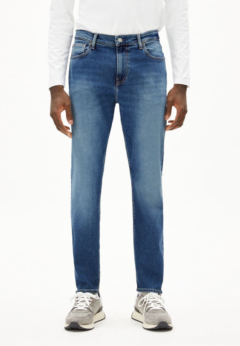 AARJO TARPA TAPERED JEAN | dive by ARMEDANGELS, 82% Cotton, 14% Lyocell, 3% Elastomultiester, 1% Elastane
