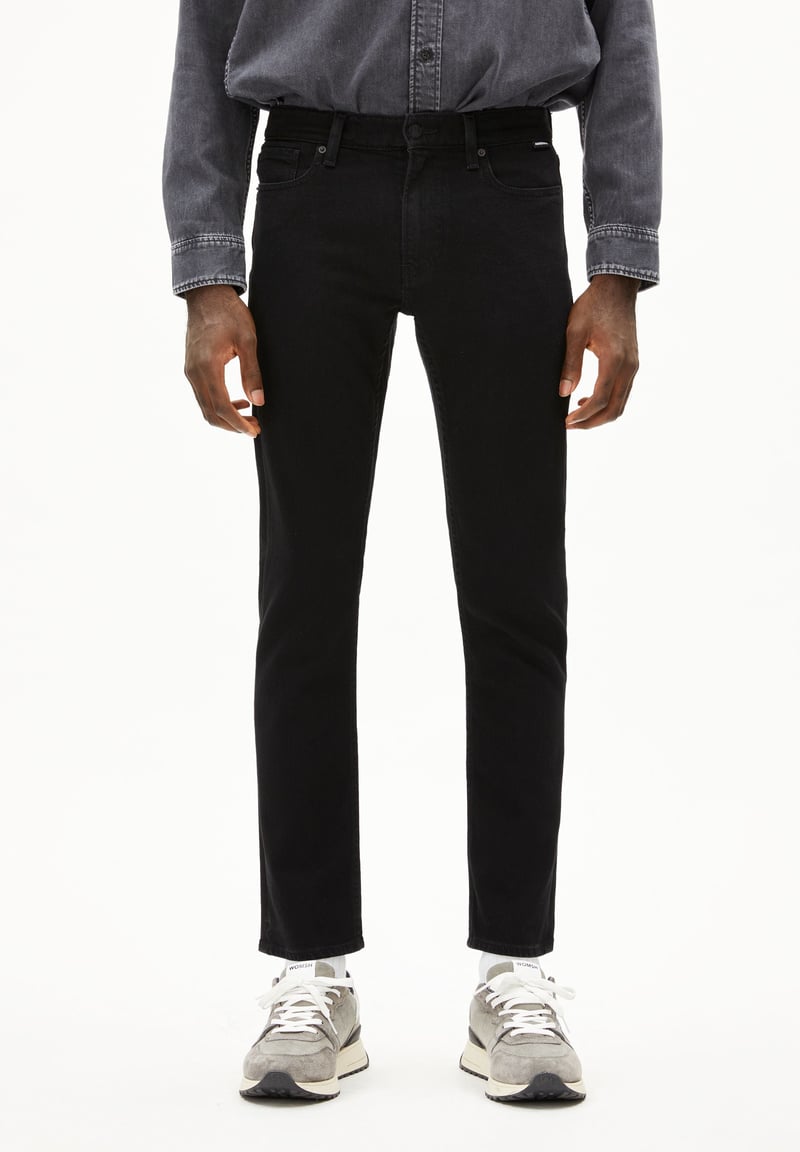 IAAN SLIM JEAN | rinse black by ARMEDANGELS, 79% Cotton, 17% Lyocell, 3% Polyester, 1% Elastane