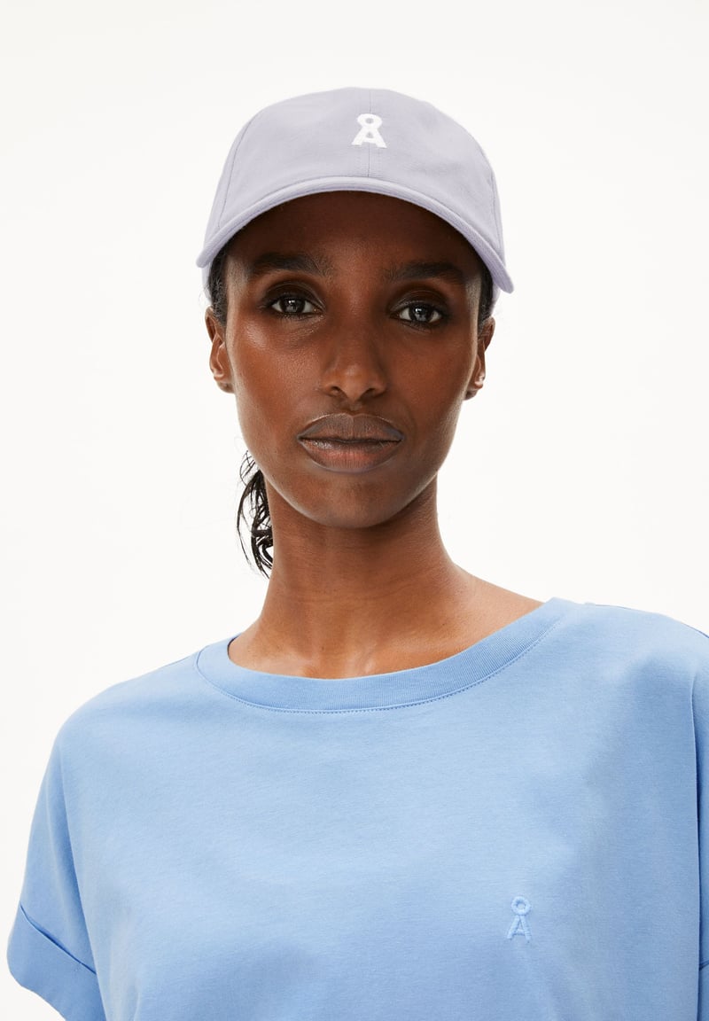 YENAAS BOLD CAP | soft lilac by ARMEDANGELS, 100% Cotton