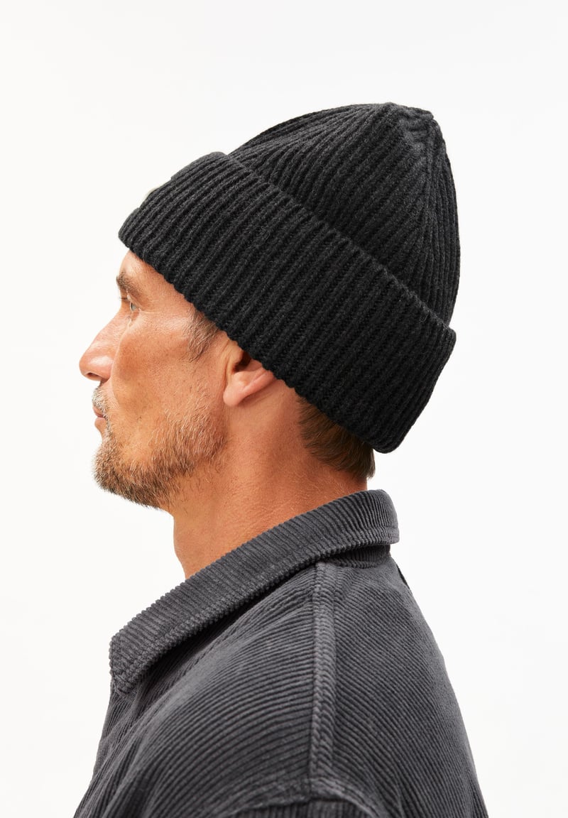 LELEAA BEANIE | steel melange by ARMEDANGELS, 95% Cashmere, 5% Wool