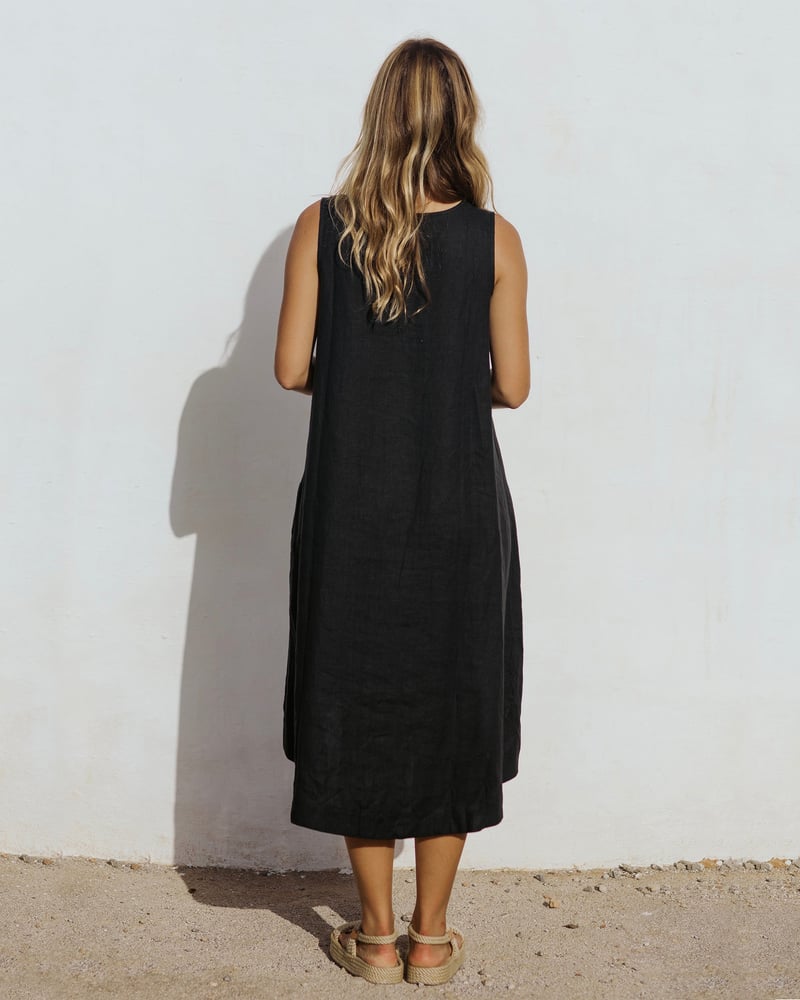 Royal TOSCANA linen dress in Black by MagicLinen, 100% Linen