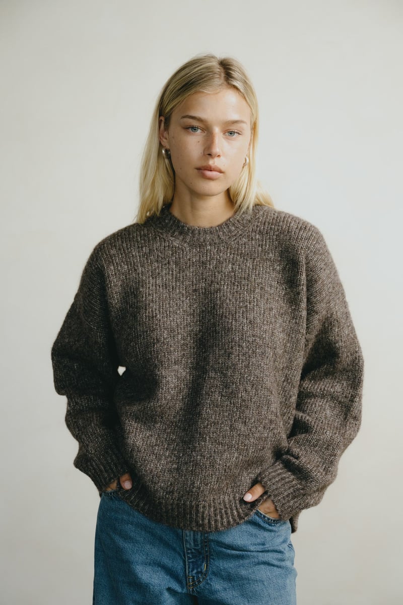 Chleo Crew, Alpaca Cotton, Root by OZMA